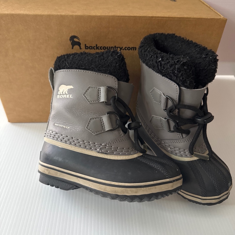 Sorel Toddler size 10 Winter Snow Boots Gray & Black